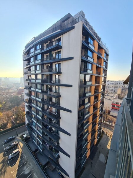 Titan, apartament bloc nou spatios + loc parcare 10 min Metrou Titan